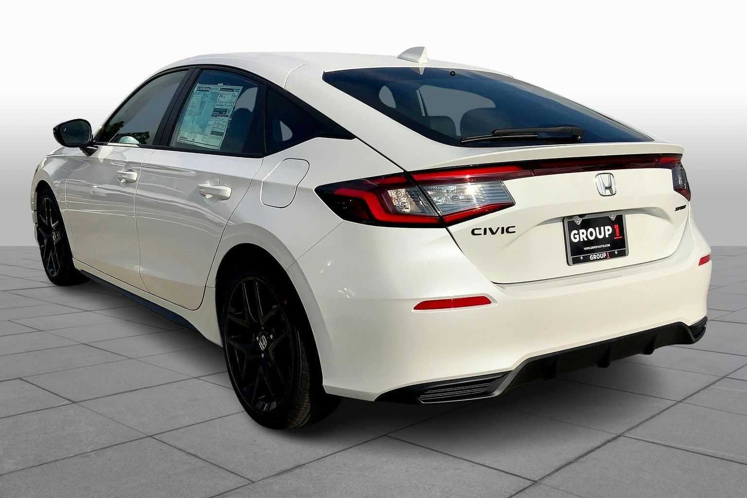 2026 Honda Civic Hatchback Sport - Photo 11