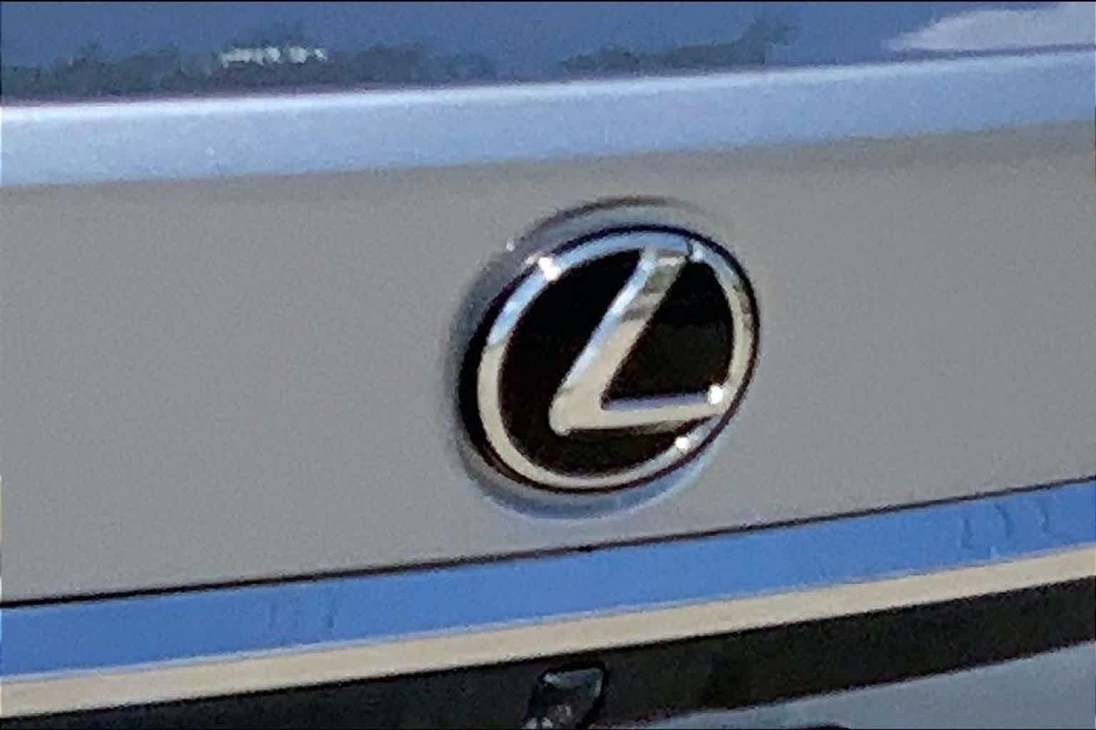 Used 2022 Iridium Lexus  image 30