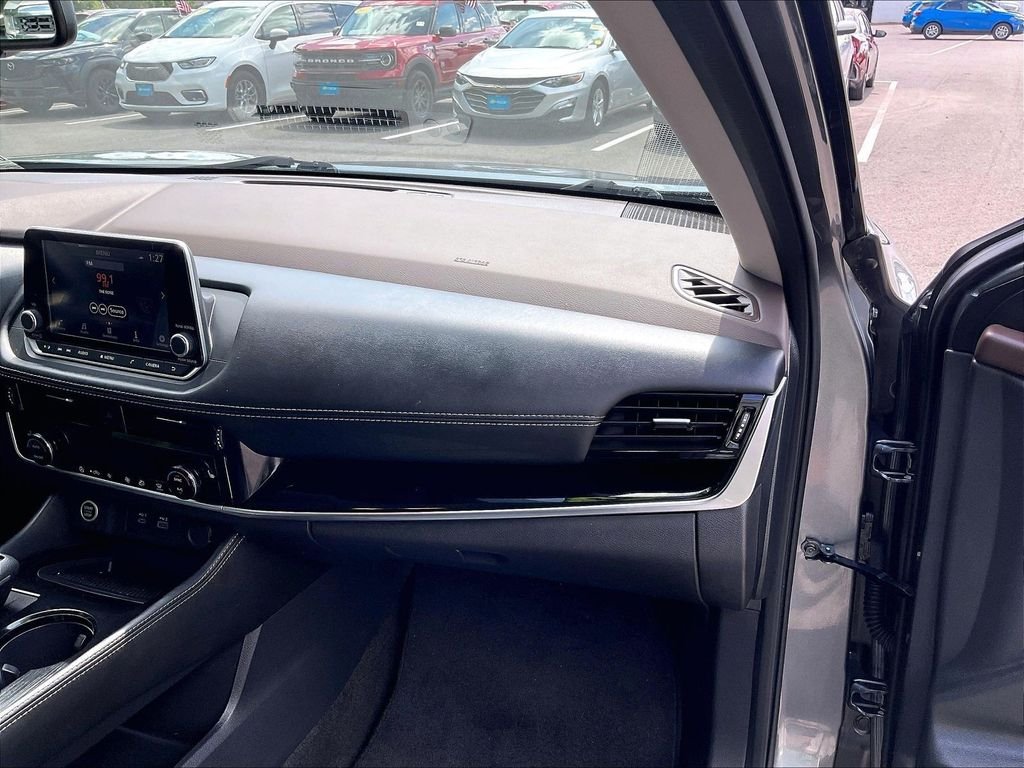 Used 2023 Gray Nissan SL image 13