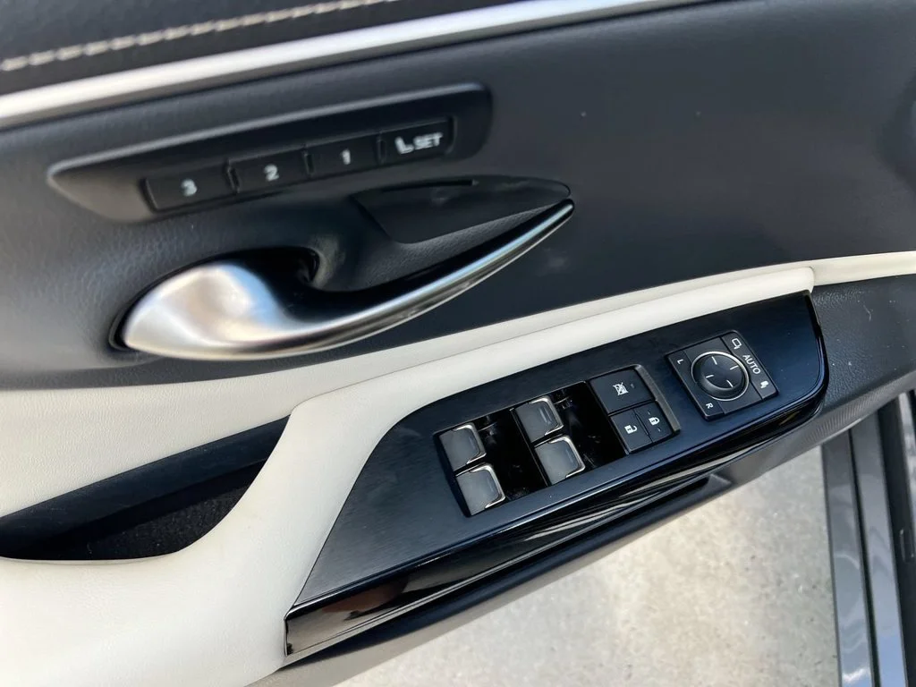 Certified Used 2024 CLOUDBURST GRAY Lexus 350 Luxury image 11