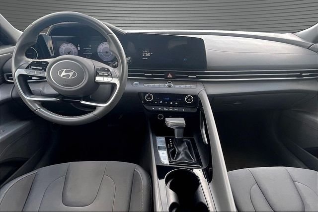 2025 Hyundai Elantra SEL - Photo 9