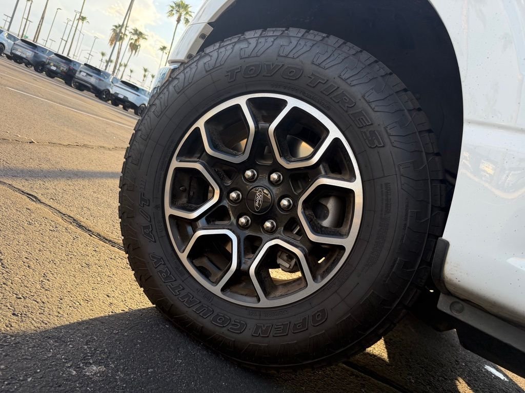 Used 2022 White Ford Lariat image 4