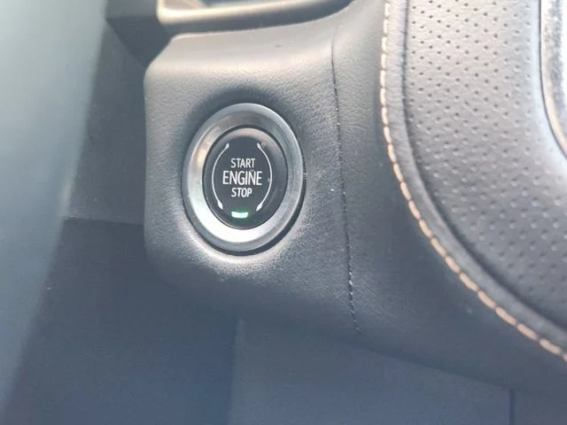 Used 2023 TITANIUM RUSH METALLIC GMC AT4 image 21