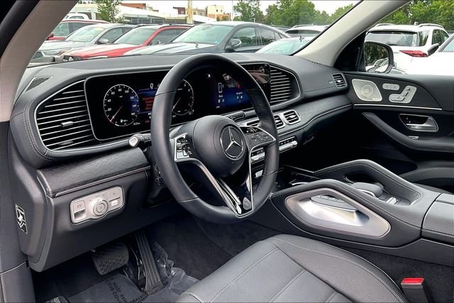 Used 2026 Black Mercedes-Benz GLS 450 image 14