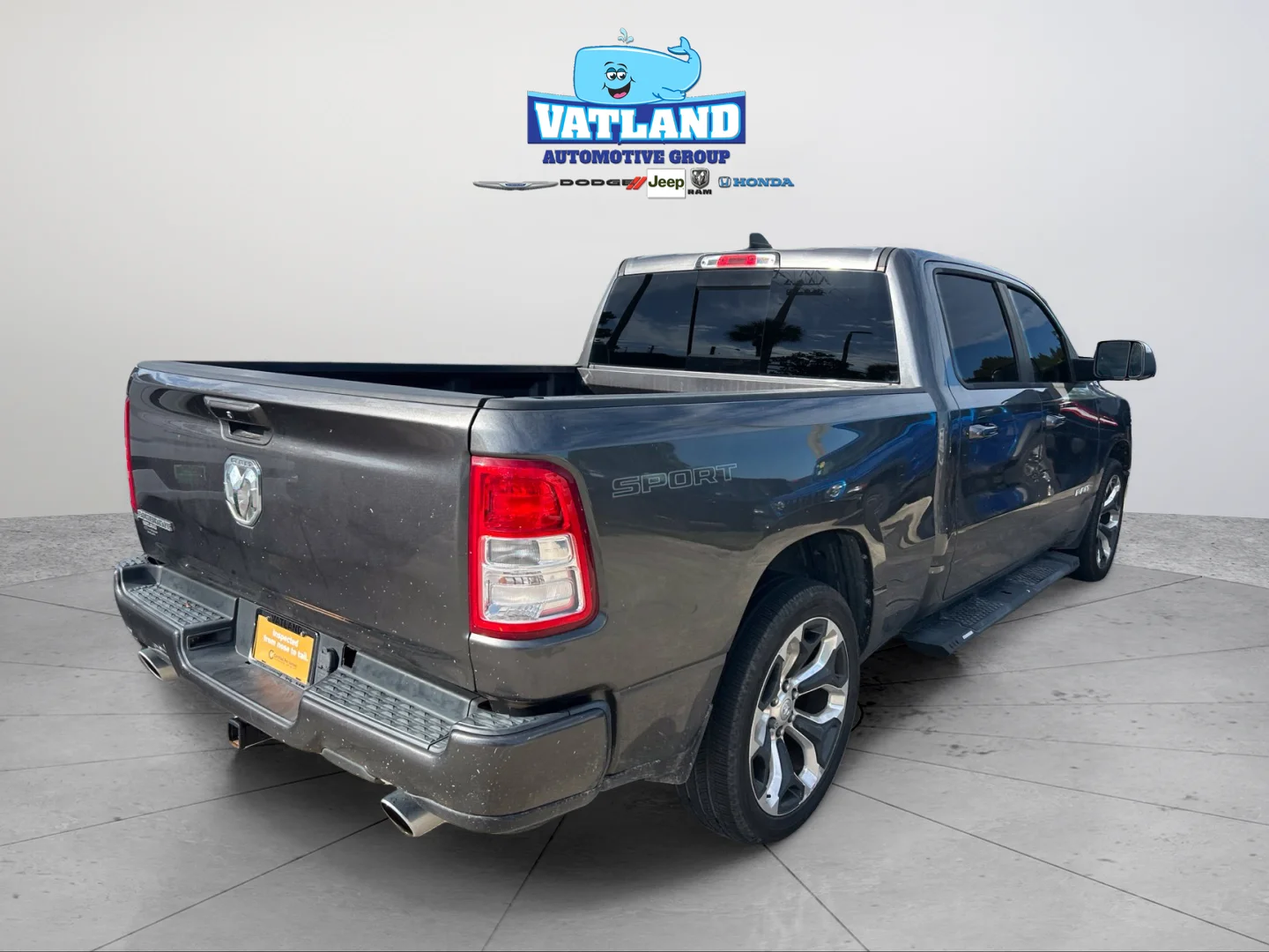 Used 2022 Crystal Metallic Ram Big Horn/Lone Star image 5