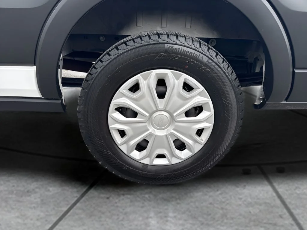 Used 2025 White Ford XLT image 31