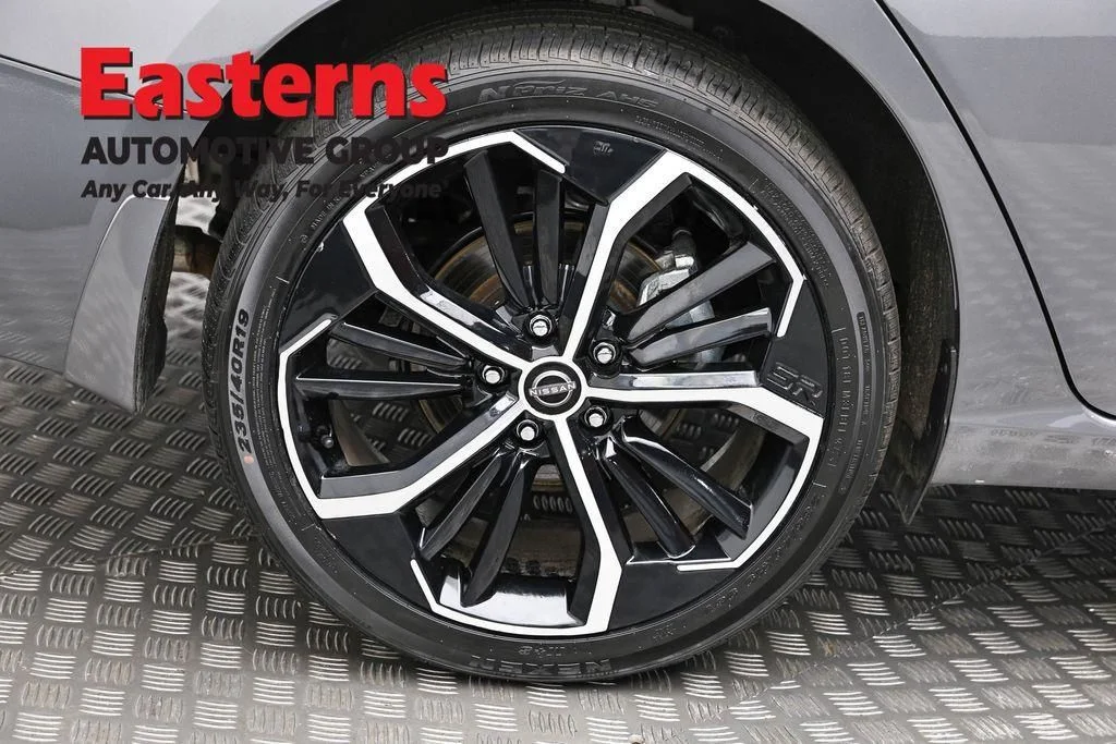 Used 2025 Gray Nissan 2.5 SR image 31