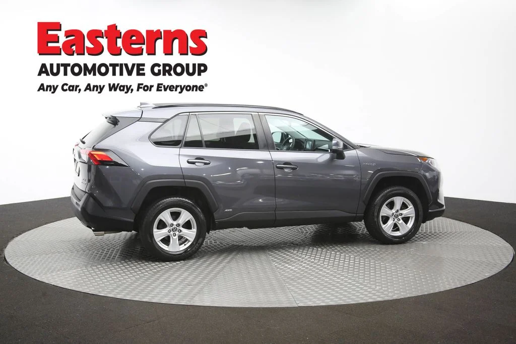 Used 2021 Gray Toyota XLE image 43