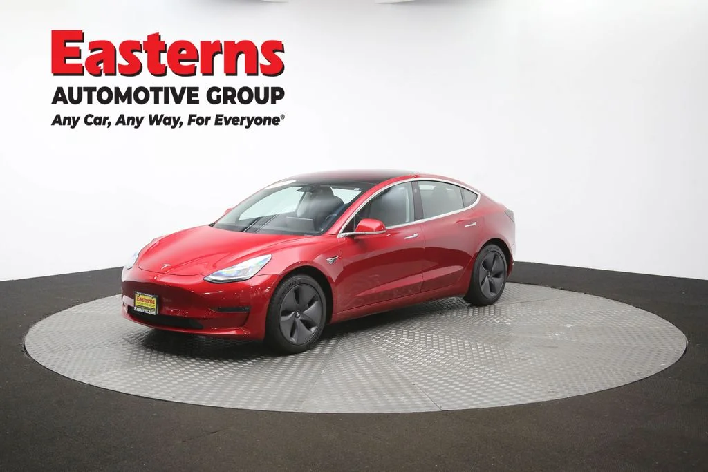 Used 2018 Red Tesla Long Range image 50