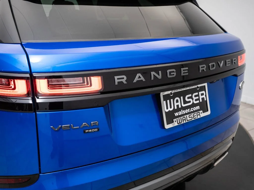 Used 2022 SVO Premium Palette Blue Land Rover R-Dynamic HSE image 18