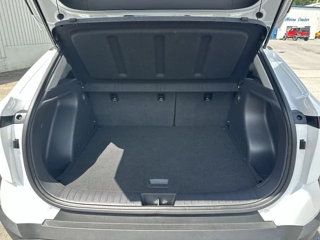 Certified Used 2024 White Hyundai SEL image 21