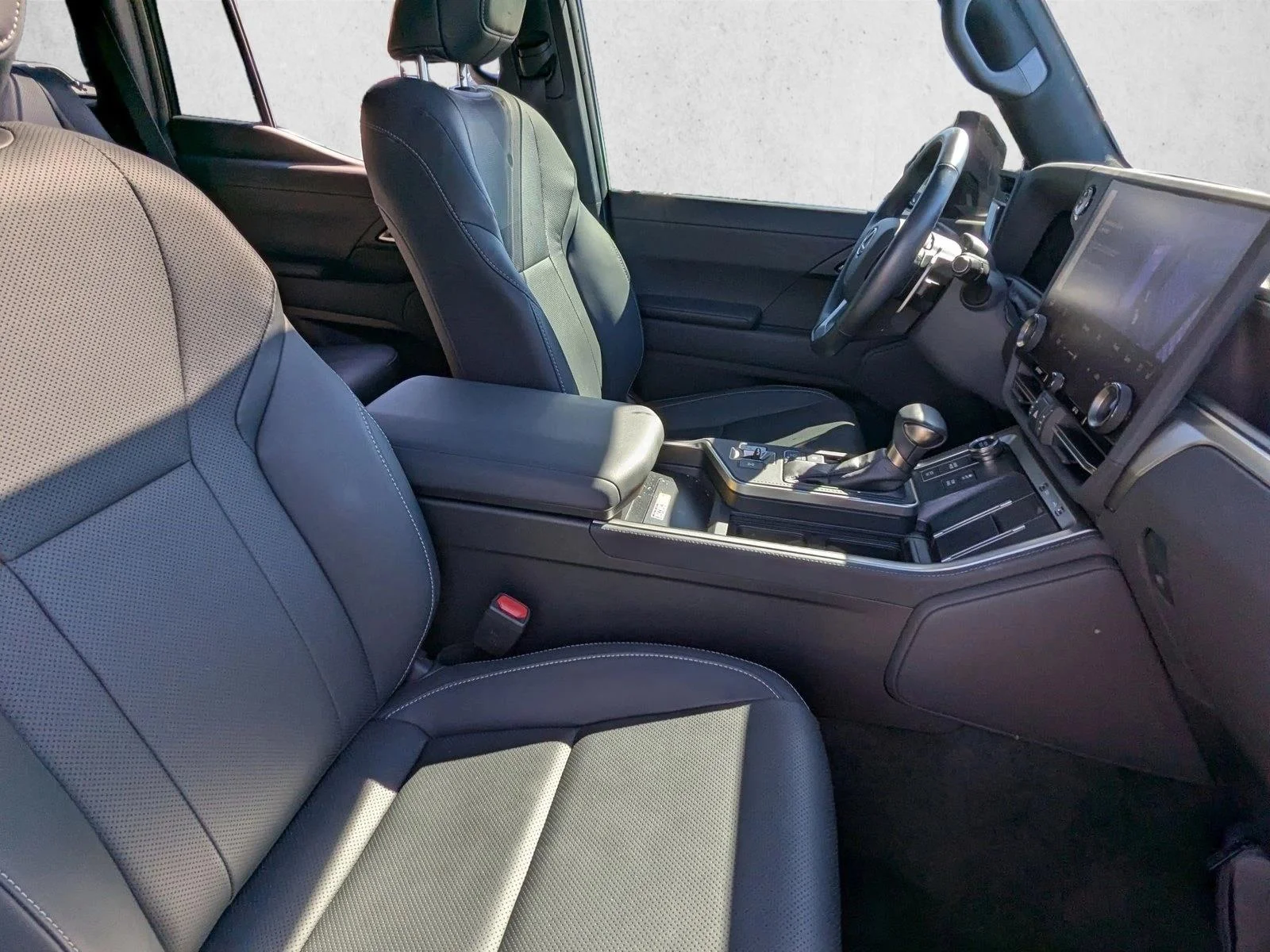 Used 2024 Atomic Silver Lexus PREMIUM image 21