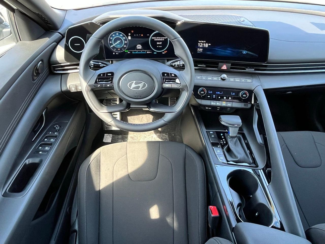 New 2025 White Hyundai SEL Sport image 9