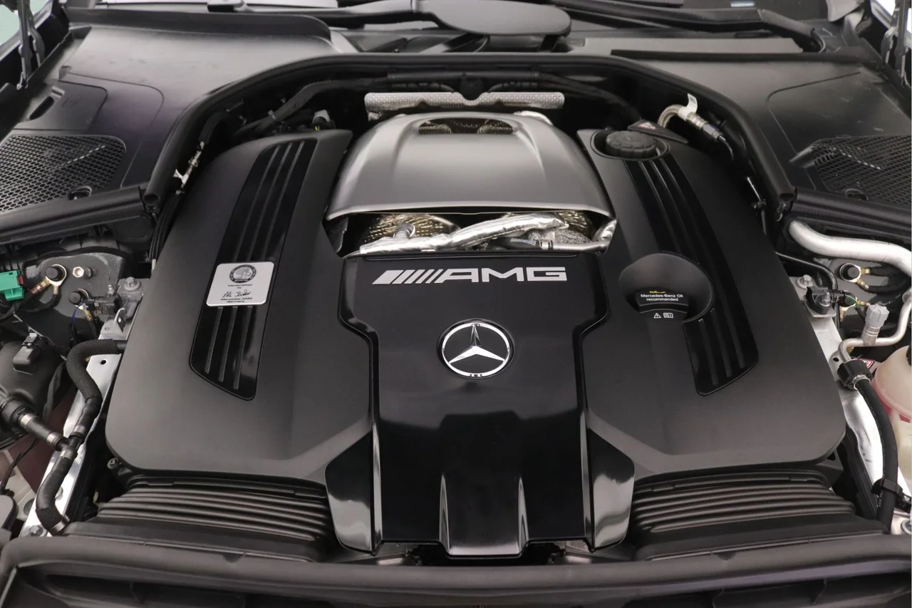 New 2026  Mercedes-Benz S 63 E AMG® 4MATIC® image 9