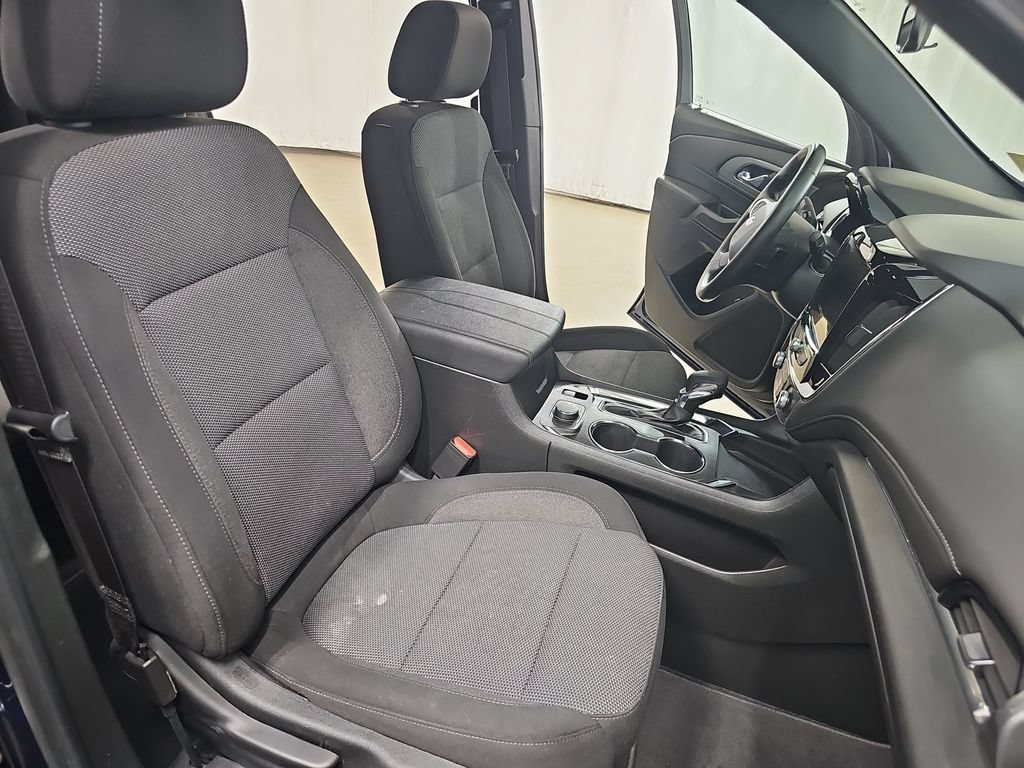 Used 2023 Northsky Blue Metallic Chevrolet LT Cloth image 13