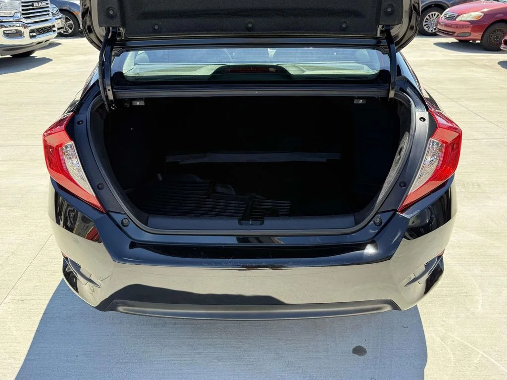 Used 2018 Black Honda EX-L image 32