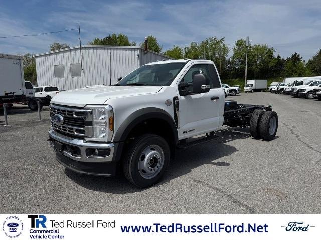 2025 Ford F-550 Super Duty Chassis Cab XL - Photo 17