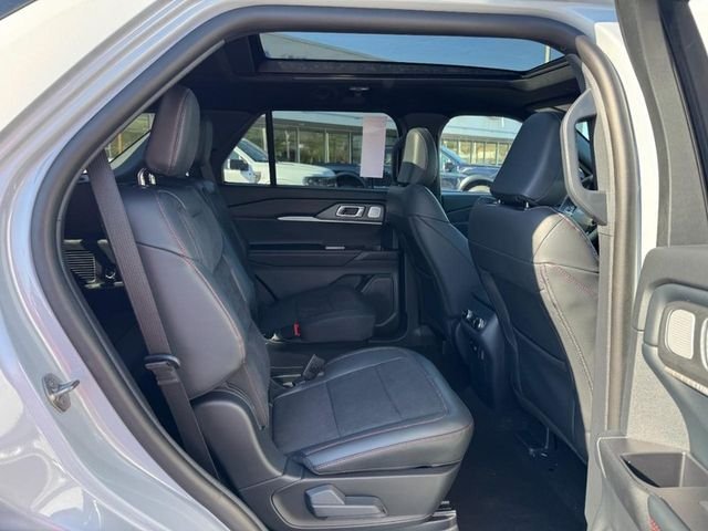 New 2026 Space White Metallic Ford ST image 5