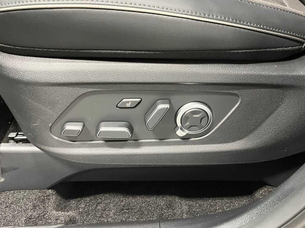 New 2025 Abyss Black Pearl Hyundai Calligraphy Night Edition AWD image 37