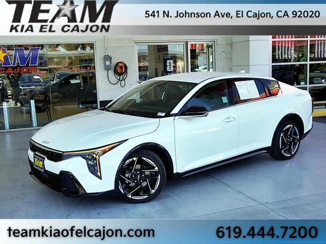 2025 Kia K4 GT-Line