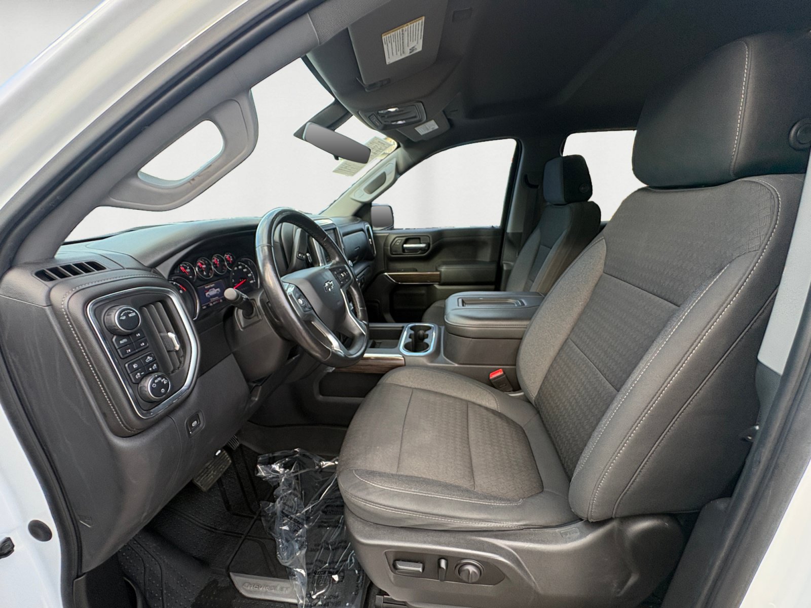 Used 2020 Summit White Chevrolet RST image 10