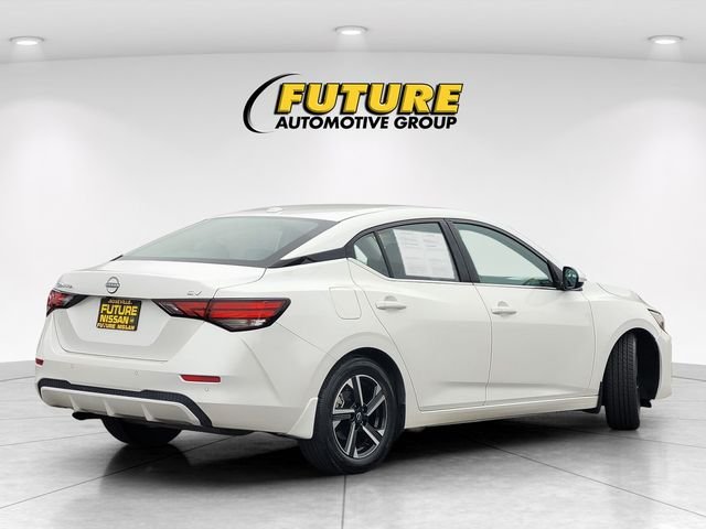 Used 2024 White Nissan SV image 4