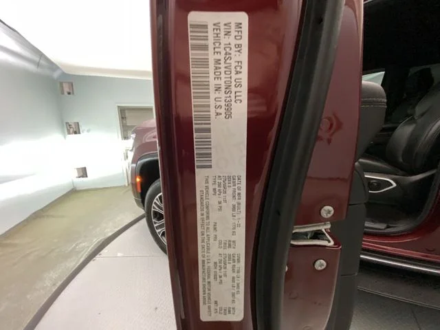 Used 2022 Red Jeep Series III image 27