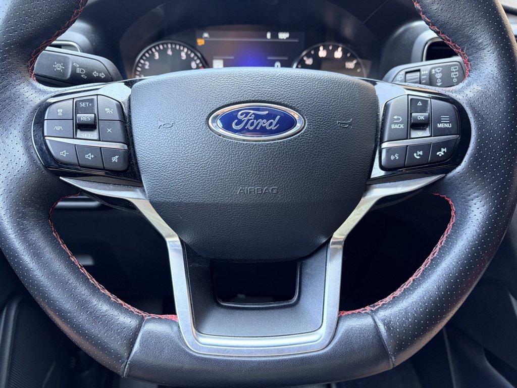 Used 2023 Carbonized Gray Metallic Ford ST-Line image 12