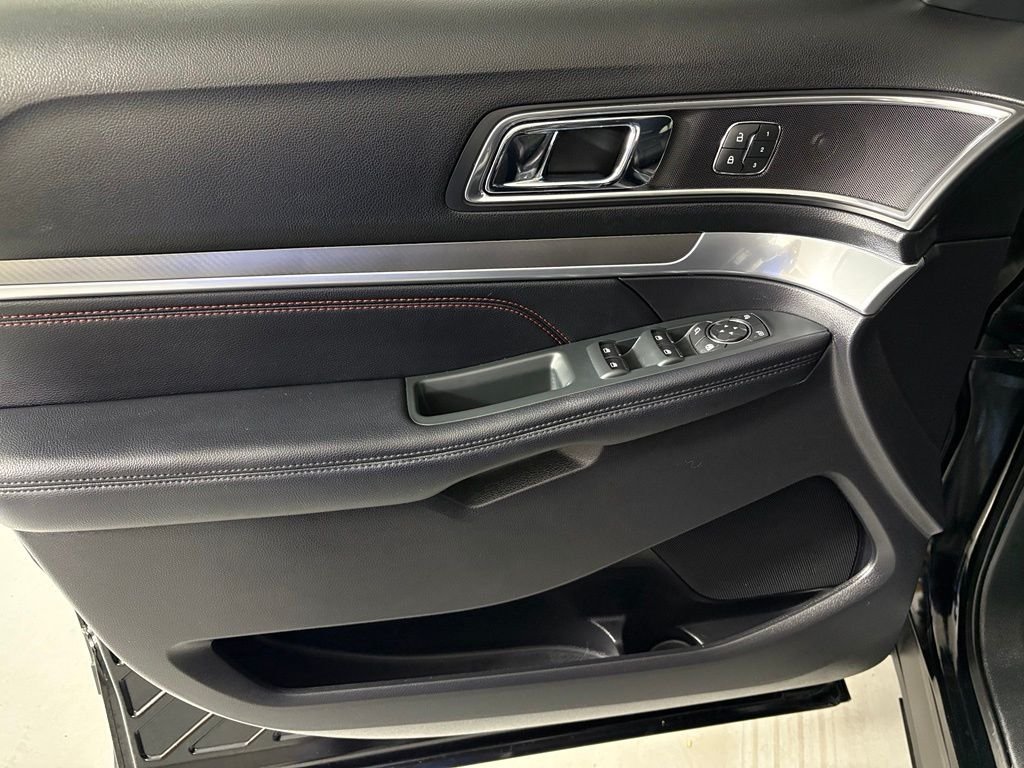 Used 2018 Black Ford Sport image 13