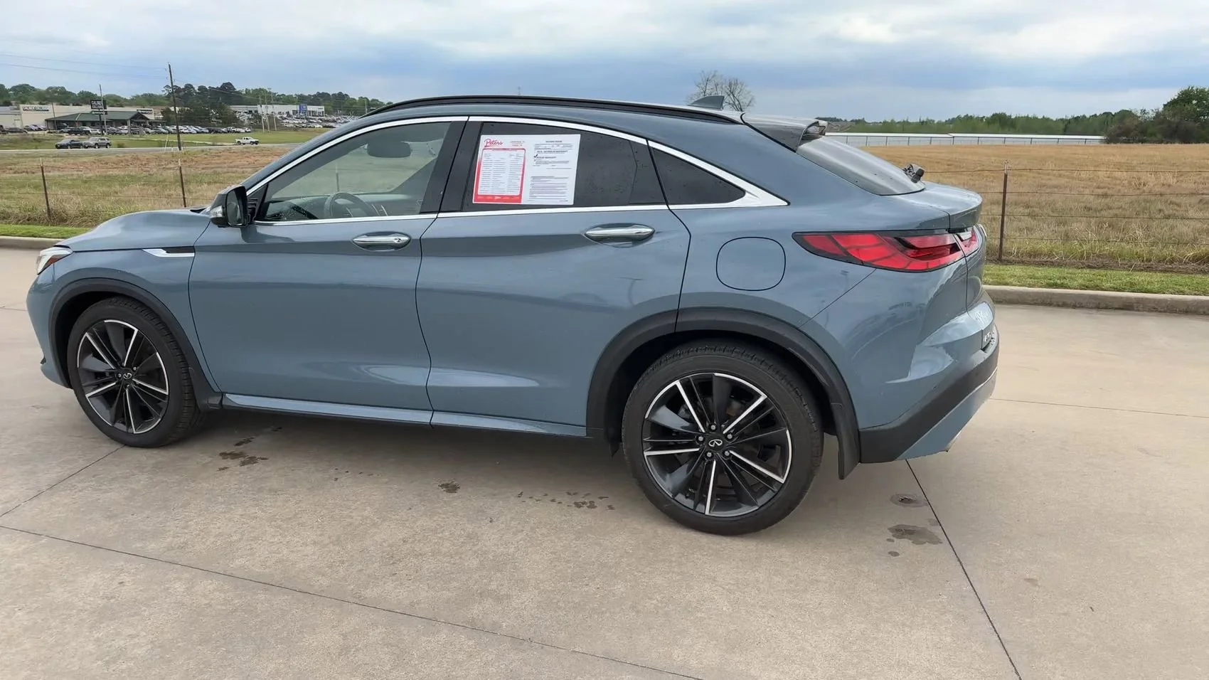 Used 2022 Slate Gray INFINITI ESSENTIAL image 6