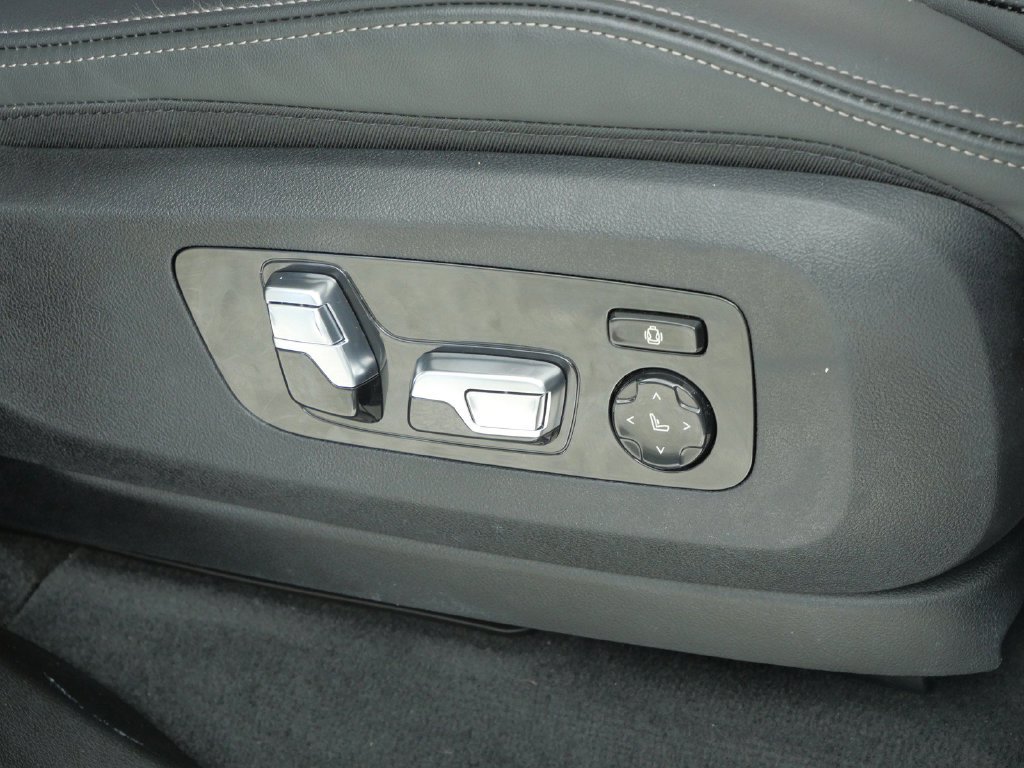 Certified Used 2025 Skyscraper Grey Metallic BMW xDrive40i image 27
