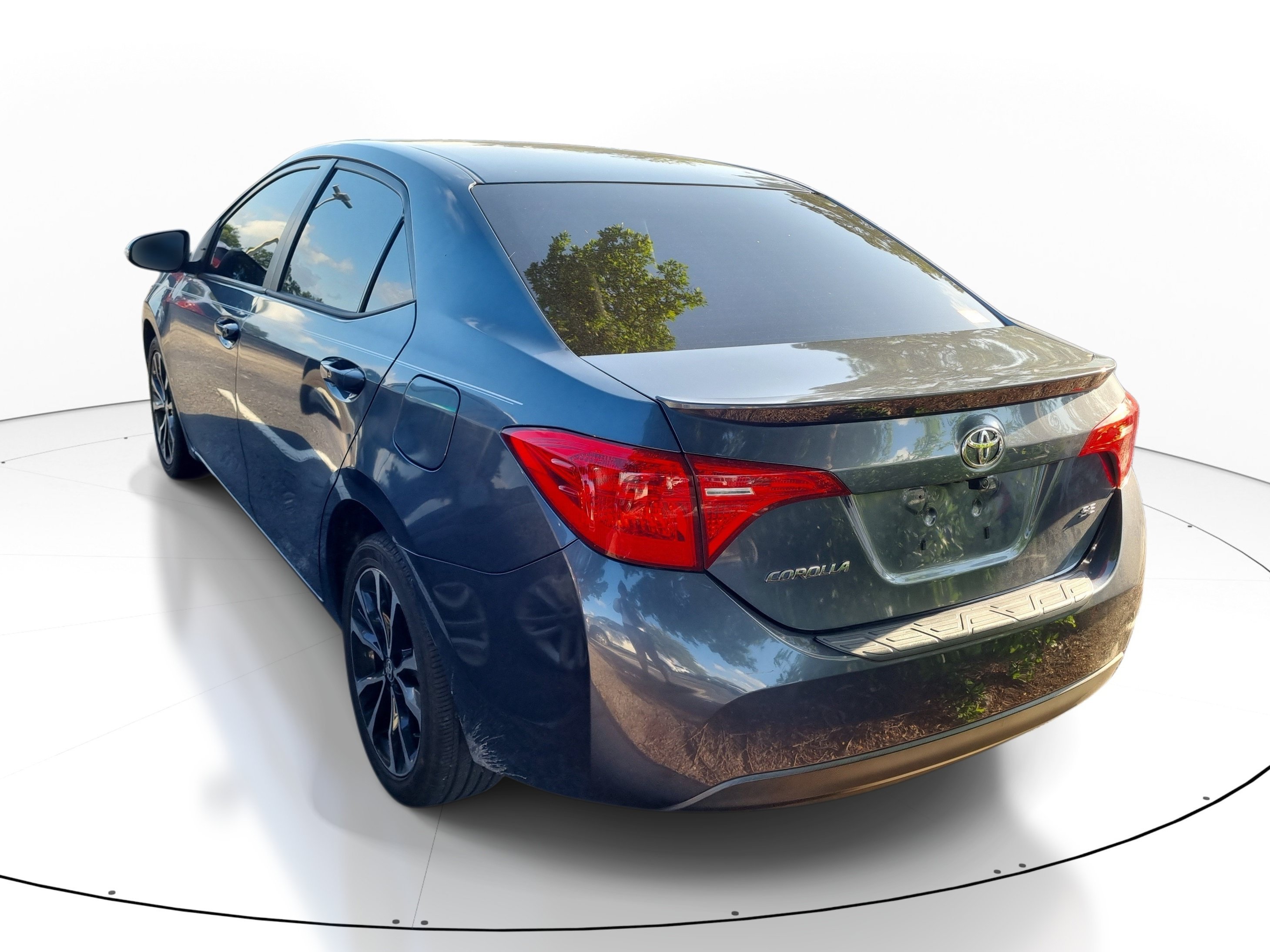 Used 2017 Slate Metallic Toyota SE image 6