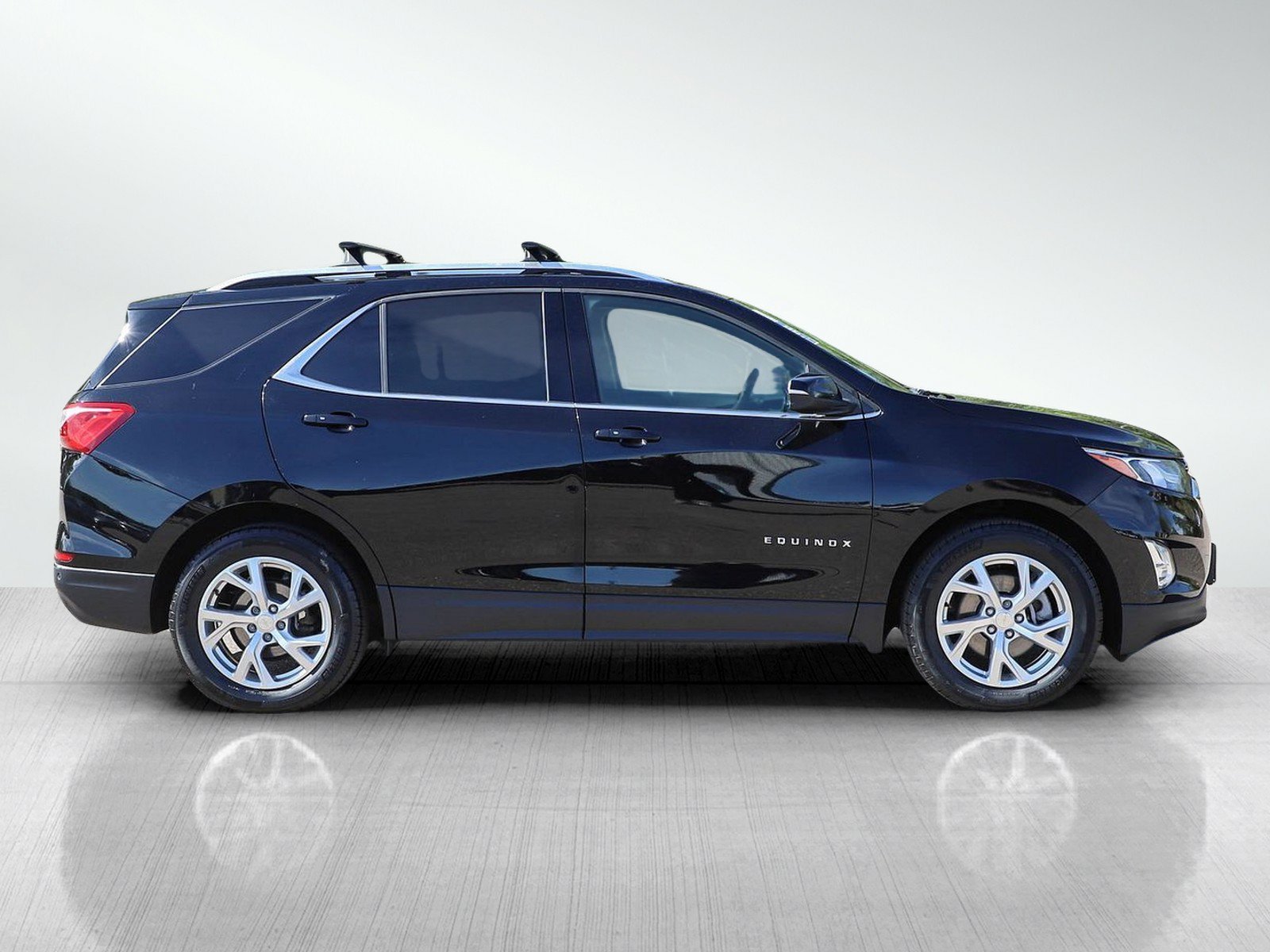 Used 2019 MOSAIC BLACK METALLIC Chevrolet LT image 6