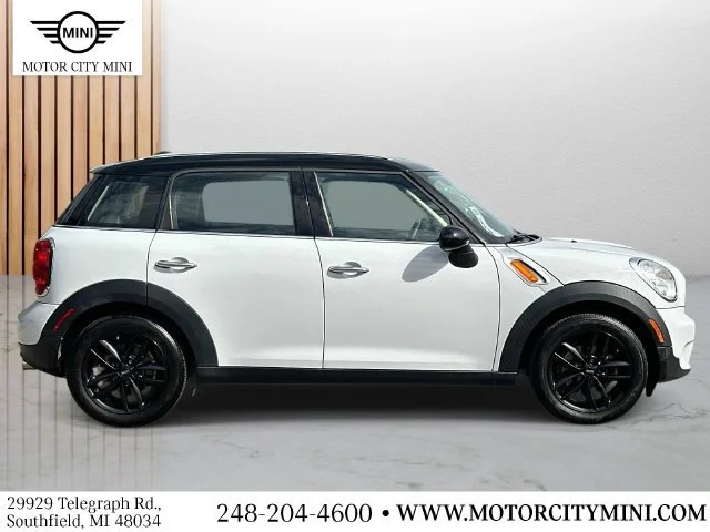 Used 2015 MINI Countryman Countryman with VIN WMWZB3C57FWR44875 for sale in North Olmsted, OH