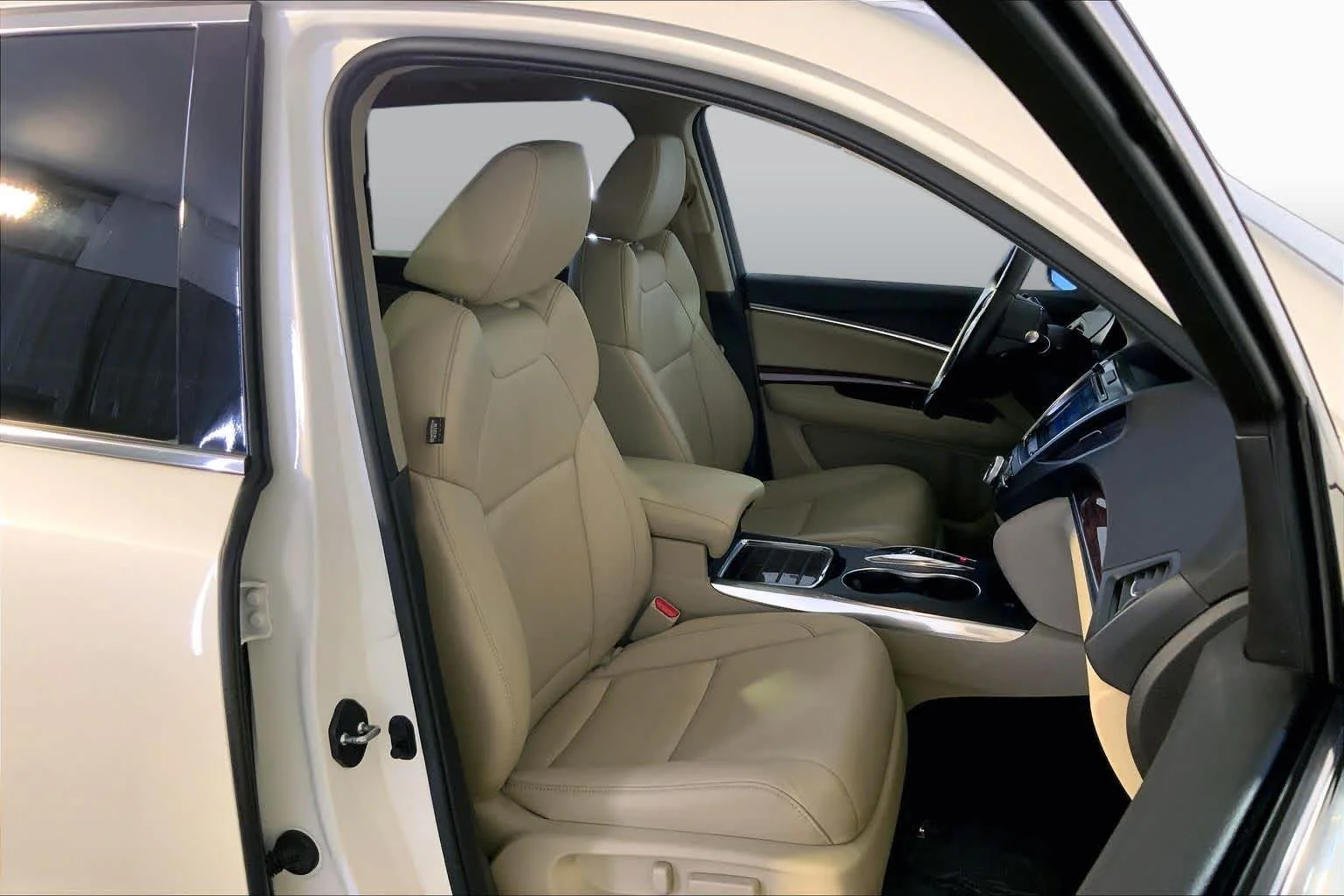 Certified Used 2016 White Diamond Pearl Acura BASE image 8