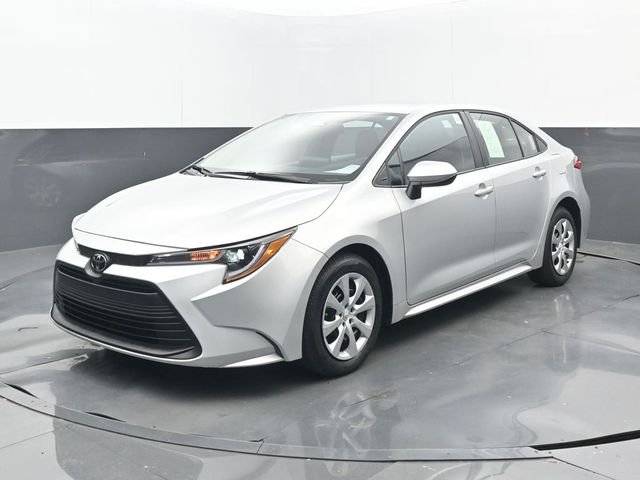 Used 2026 Classic Silver Metallic Toyota LE image 22