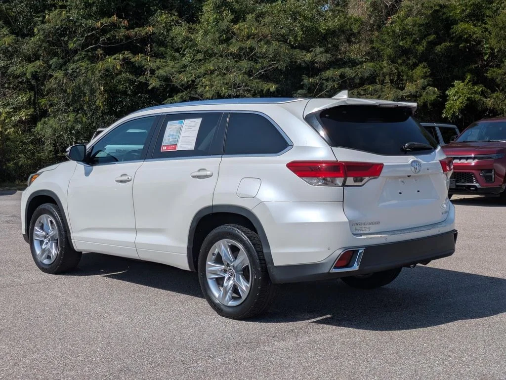 Used 2018 White Toyota Limited image 90