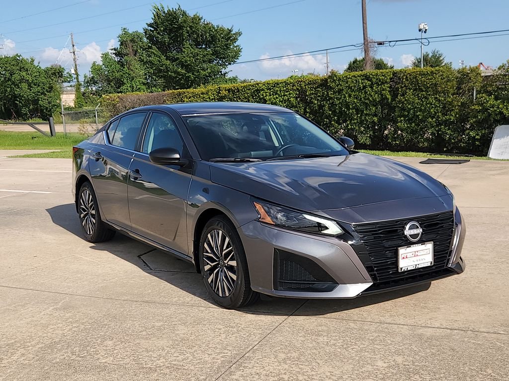 New 2026 Gray Nissan 2.5 SV image 3