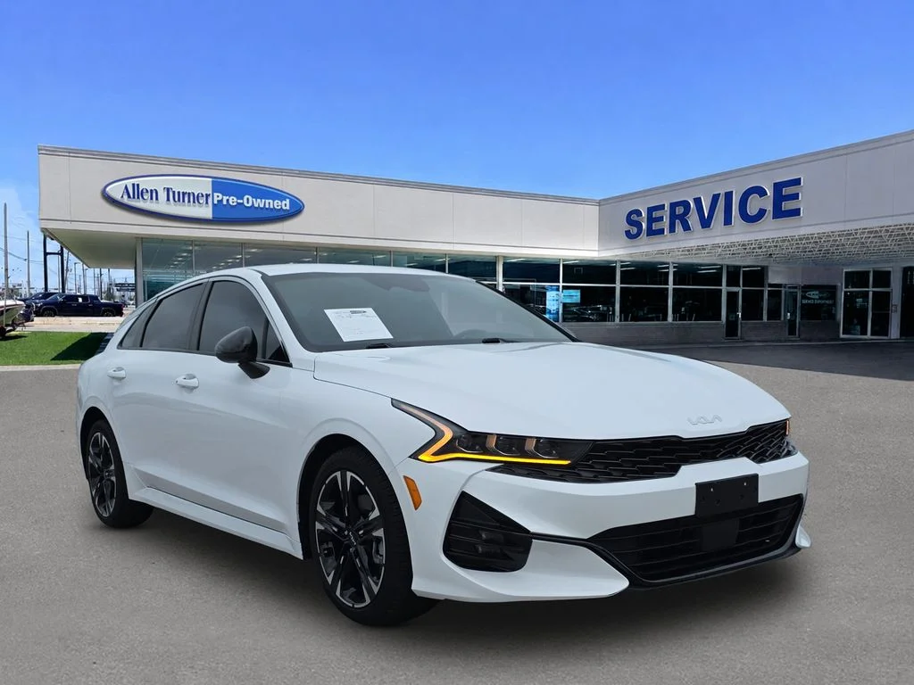Used 2023 Glacial White Pearl Kia GT-Line image 2
