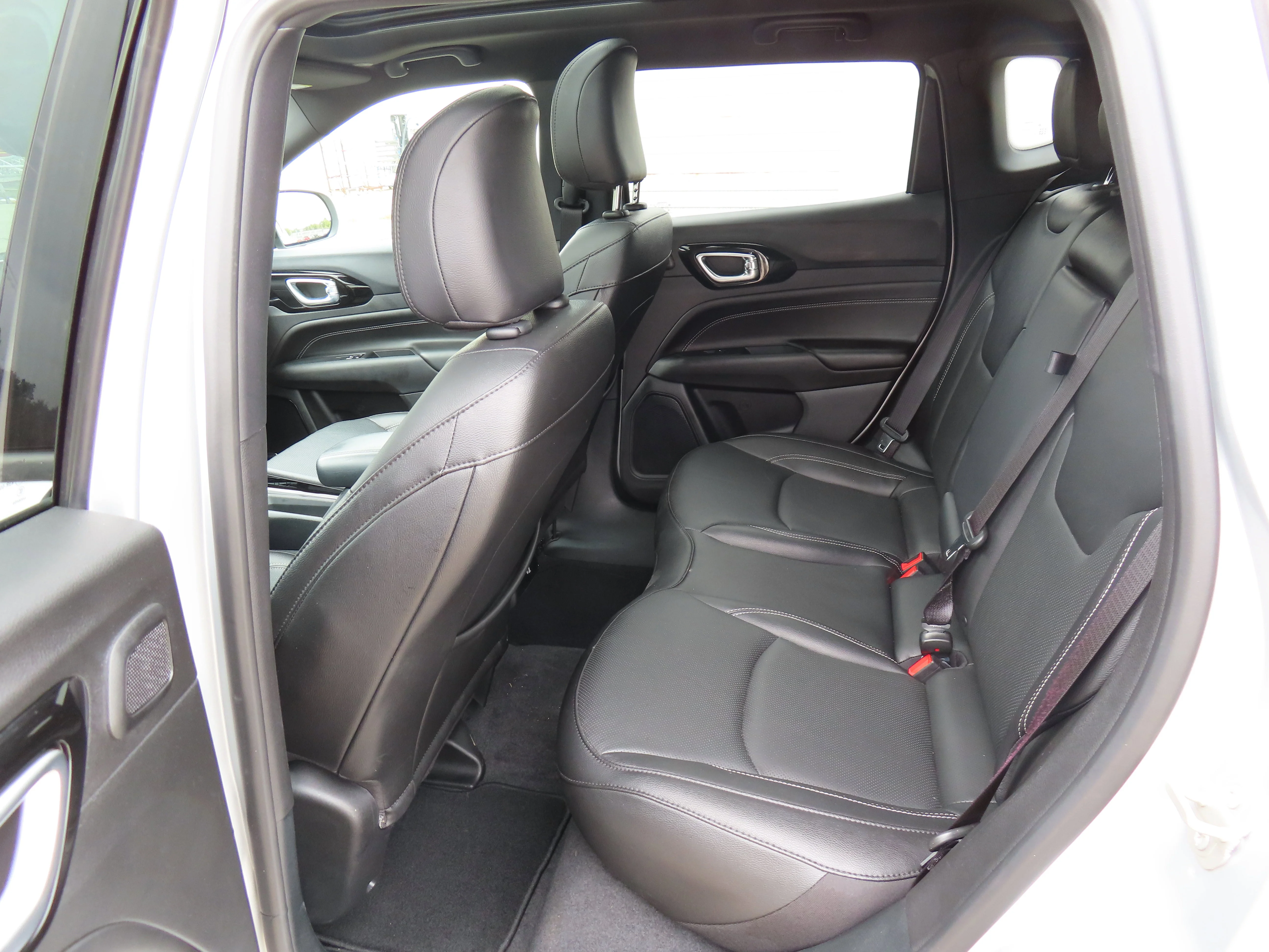 2024 Jeep Compass Limited - Photo 10