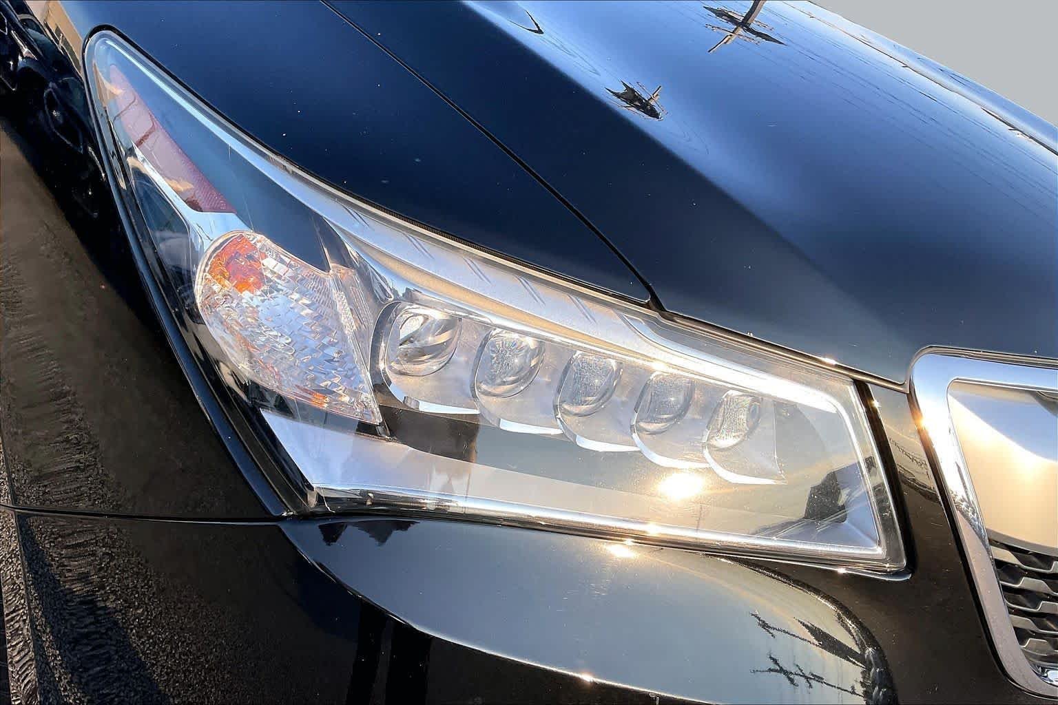 Used 2015 Crystal Black Pearl Acura  image 26