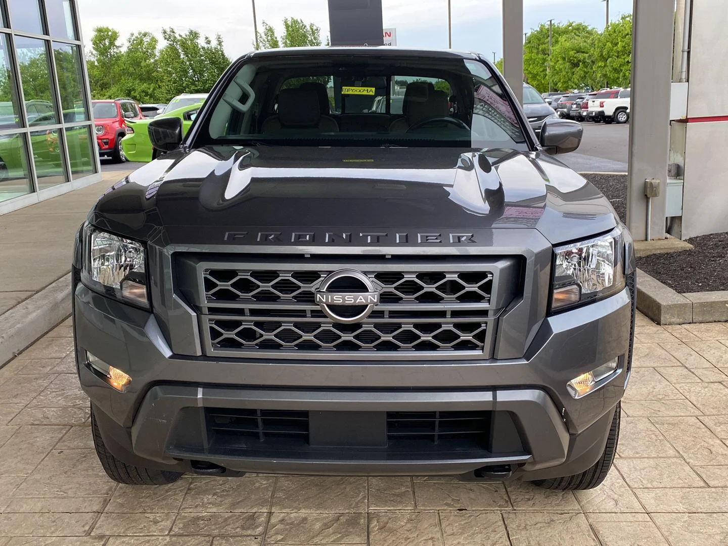 Used 2022 Gun Metallic Nissan SV image 2