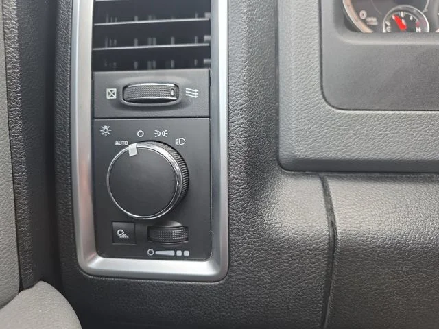 Used 2016 Gray Ram SLT image 26