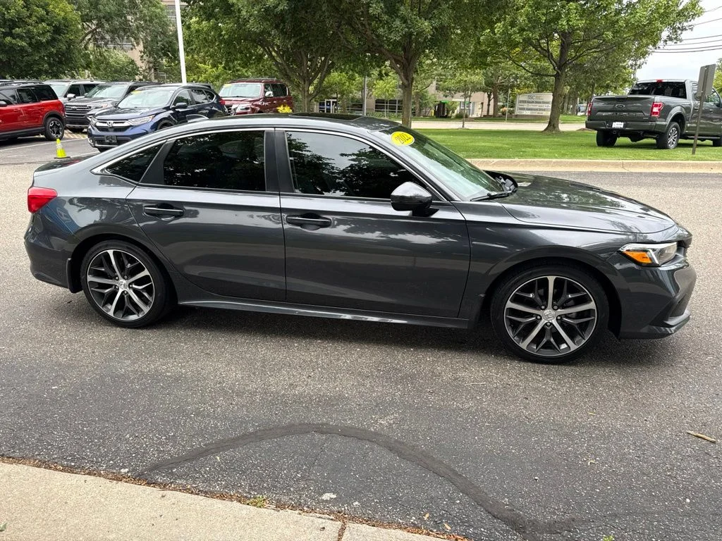 Used 2022  Honda Touring image 7