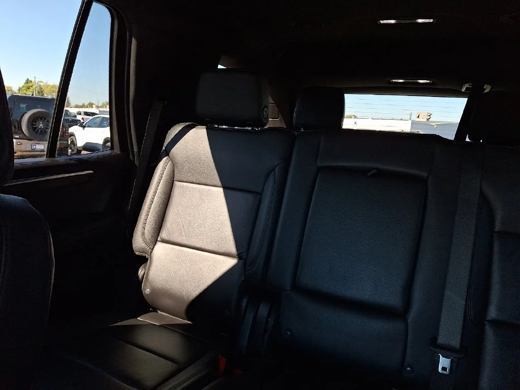 Used 2025 Black Chevrolet Z71 image 19