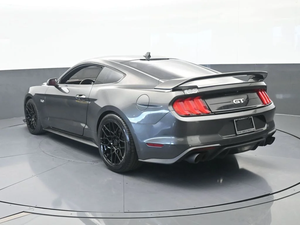 Used 2020 Magnetic Ford GT Premium image 4