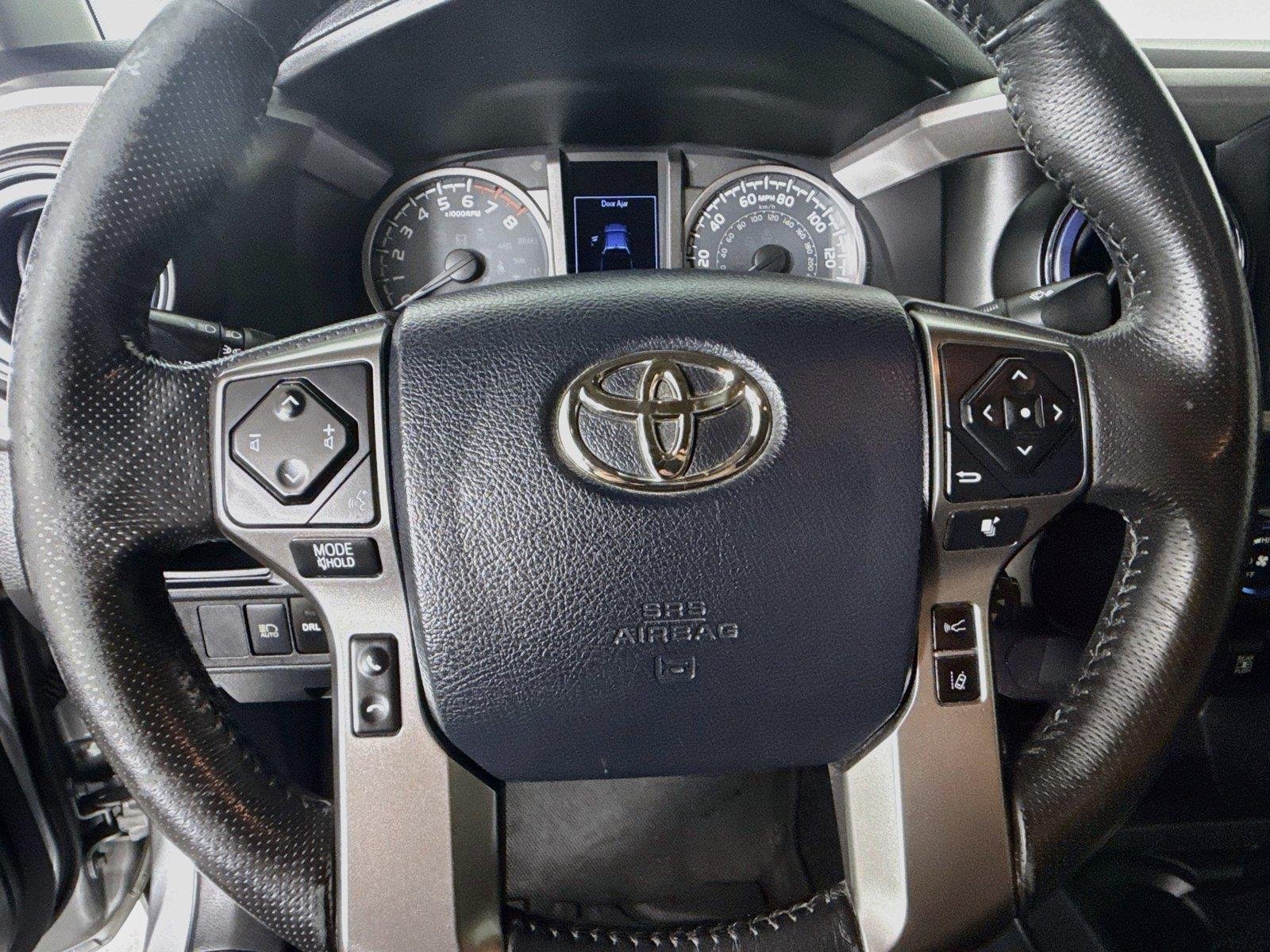 Used 2019 Cement Toyota SR5 image 15