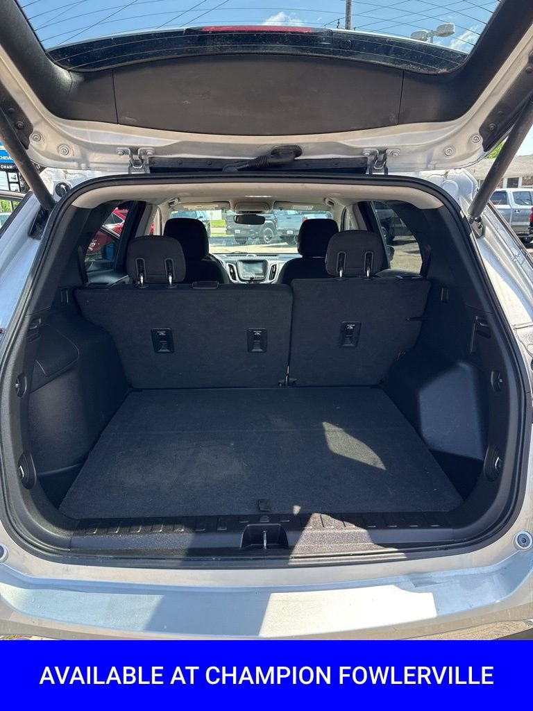 Used 2018 Silver Chevrolet LT image 19