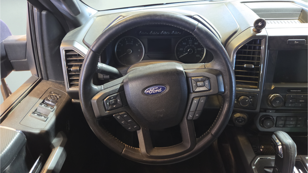 Used 2018 Blue Ford XLT image 12