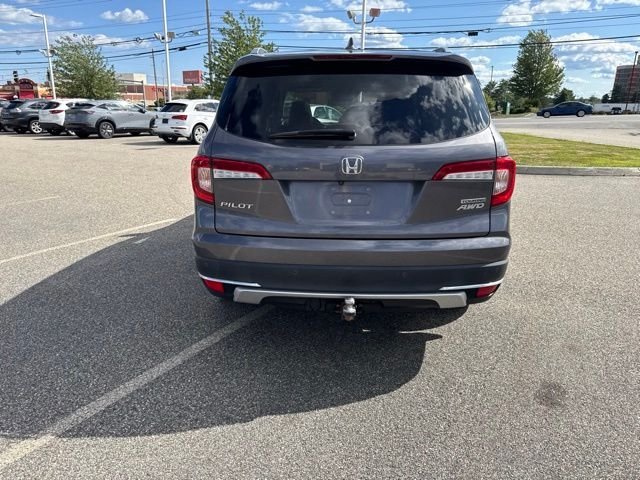 Used 2021 Modern Steel Metallic Honda Touring image 14